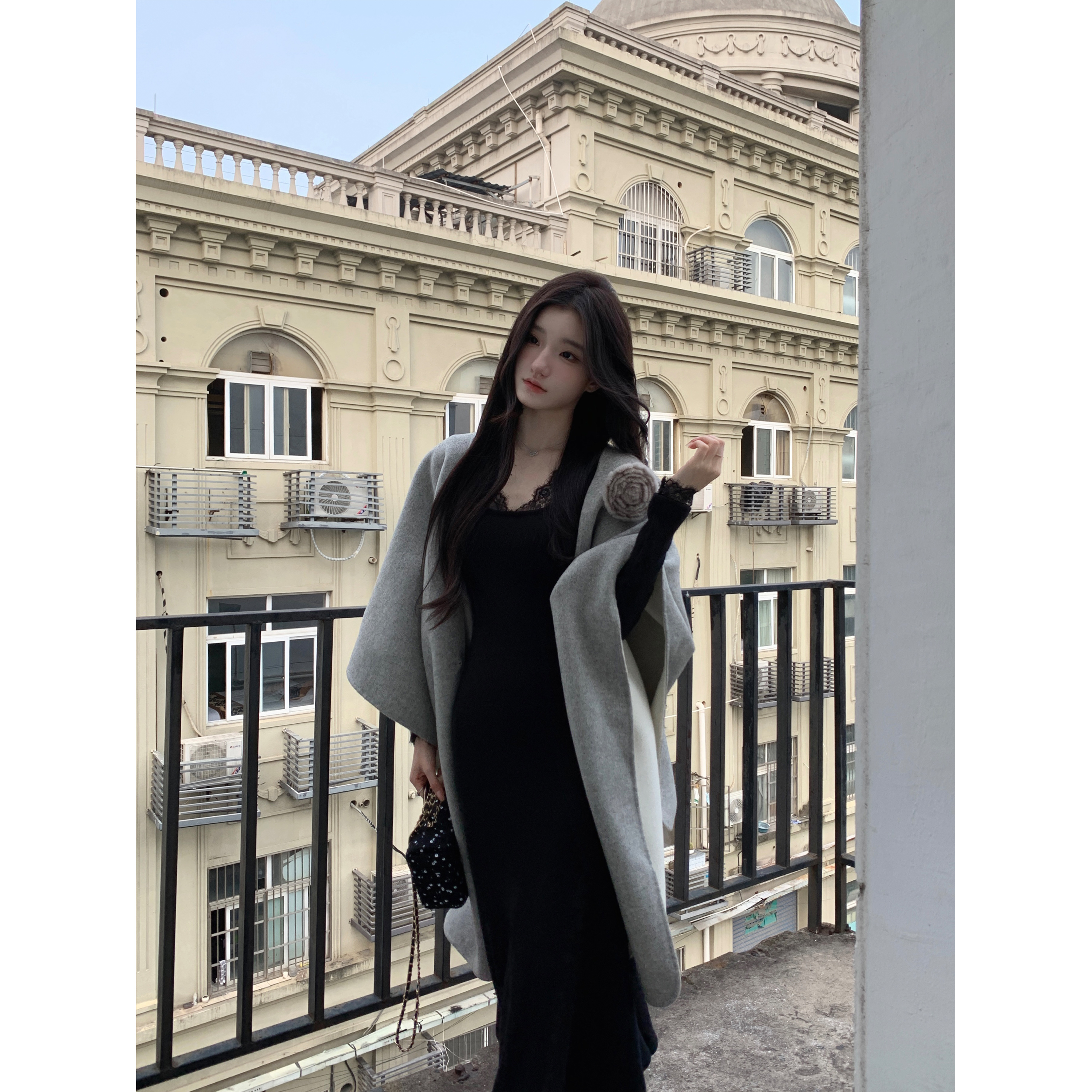 YYW汪澜的妹妹 雪夜信使 70毛2色高羊毛两穿大女主双面尼斗篷披肩