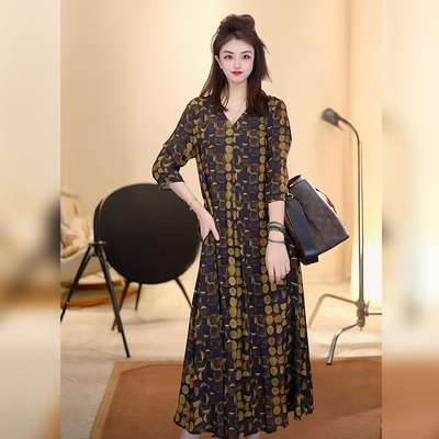 轻职风A字裙波点连衣裙