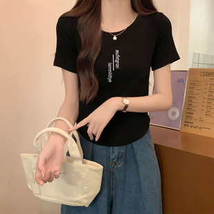 2025夏季 显瘦弧形设计感小众纯棉亲肤气质上衣 圆领短袖 T恤女修身