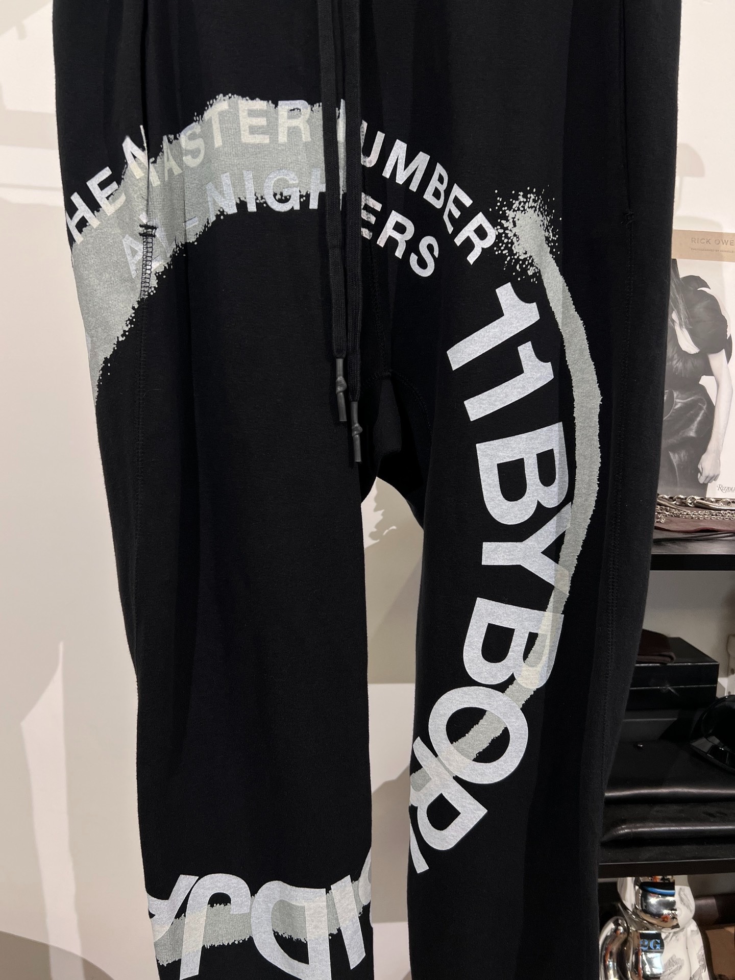 Boris Bidjan Saberi 11by BBS Cuffed Sweatpants — detail