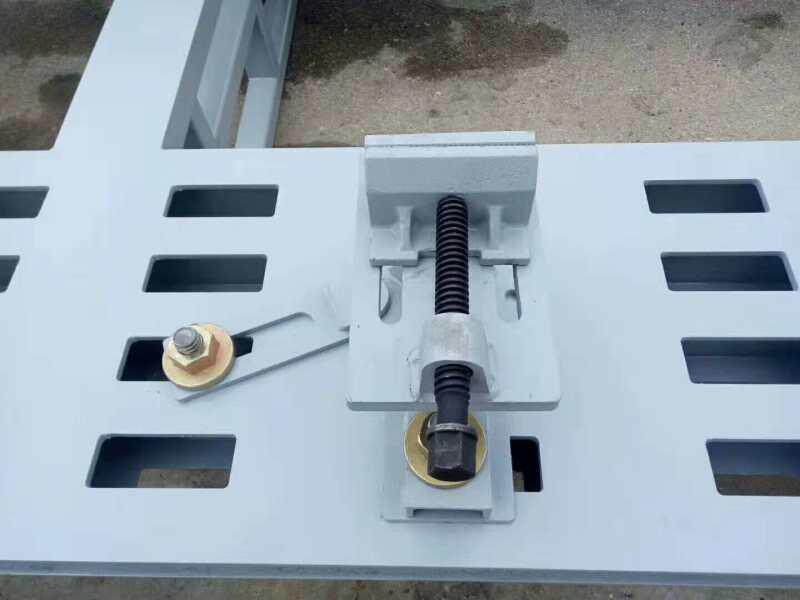 大梁校正仪虎钳式主夹钳固定夹子夹具钣金维修整形平台配件工具