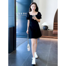 蝴蝶结方领黑色连衣裙子女夏2025新款法式高级感小众设计甜美短裙
