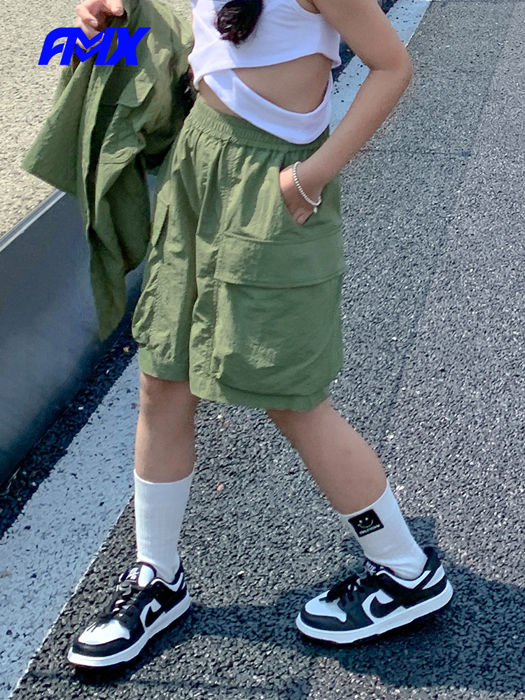 运动中裤速干透气时尚设计短裤