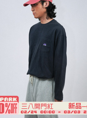 O3PARK新款炒色复古水洗长袖圆领长袖洗褪做旧印花深蓝口袋T恤