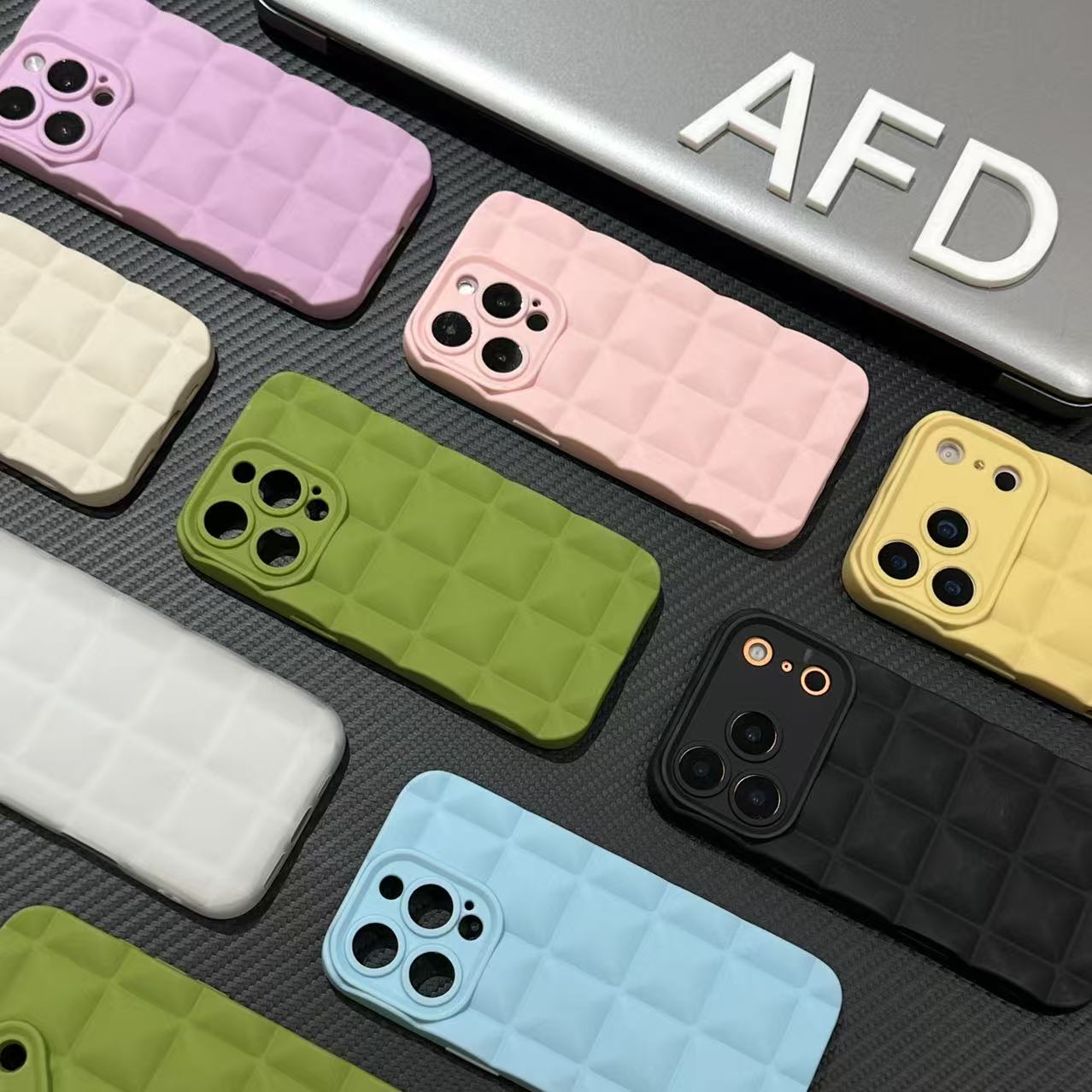 莫兰迪立体格子适用苹果17promax肤感磨砂手机壳iPhone16/15pro硅胶软壳14/13promax全包防摔17pro男女保护套