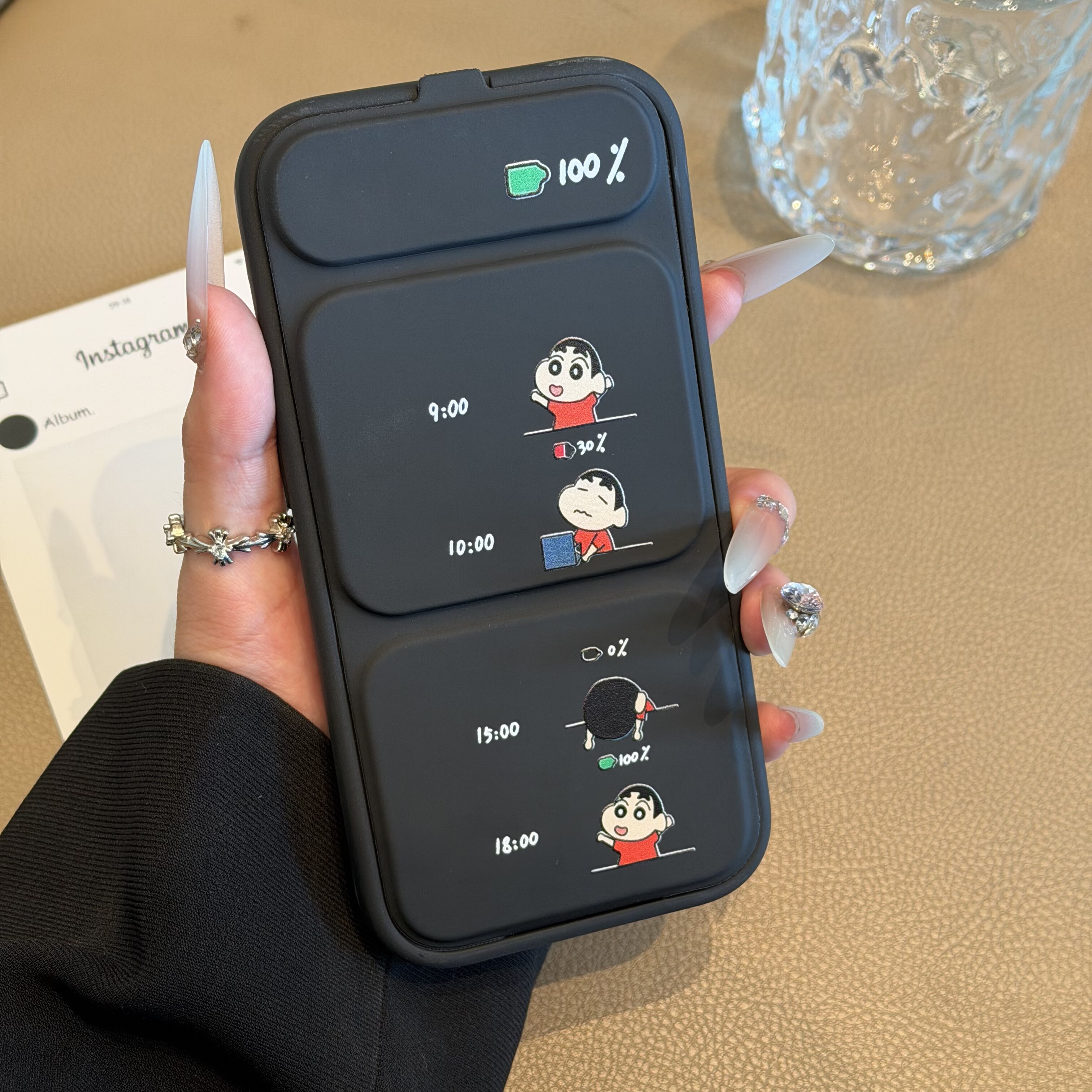 趣味电量小新翻盖皮套支架适用苹果18promax/17pro/16/15/14/13p手机壳iPhonevivo华为P90小米15oppo个性男女