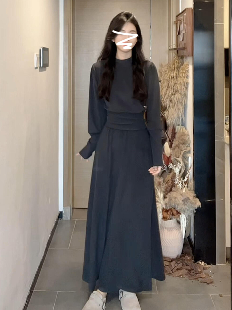 2025新款小灰色针织连衣裙女士初秋气质腰高端西装长裙