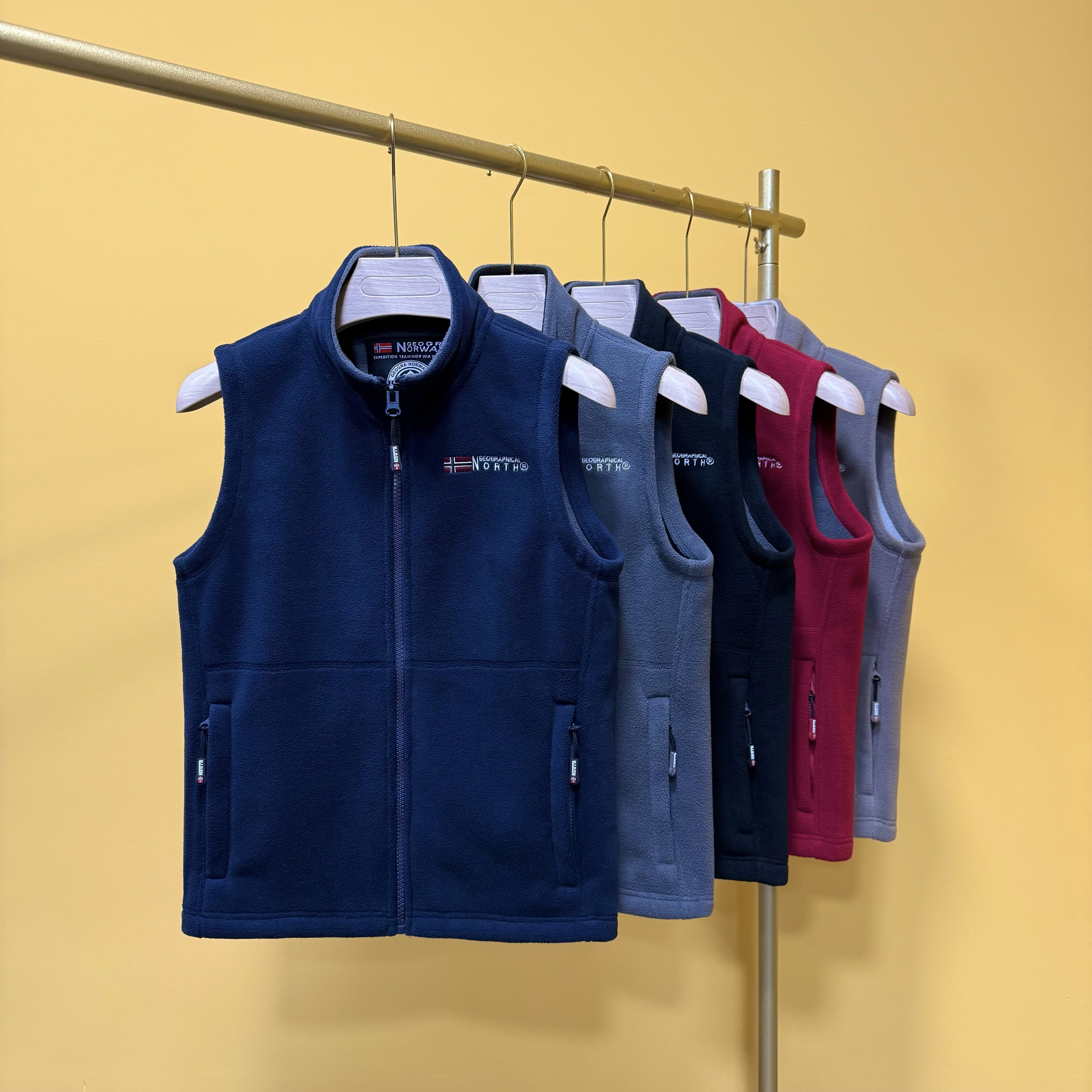 户外双面加绒加厚马甲运动休闲