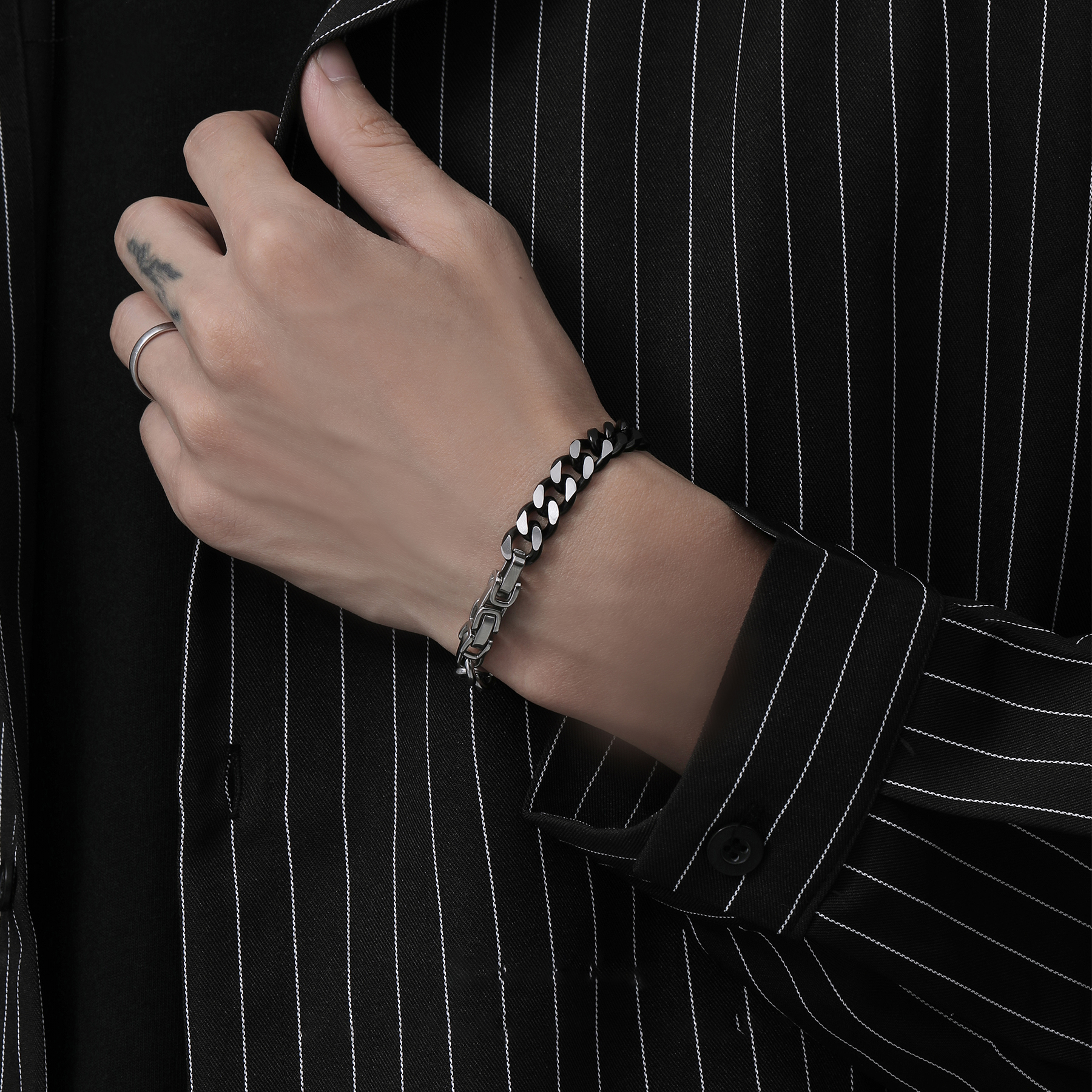 回到未来手链男女ins轻奢小众设计感手环个性百搭钛钢不掉色手饰