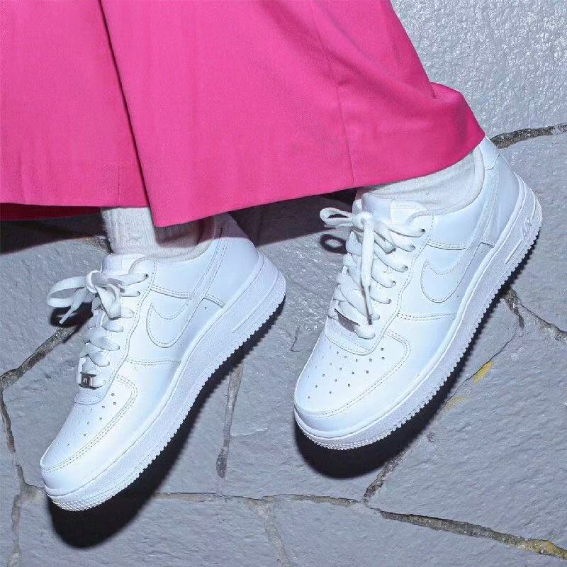 耐克NIKE休闲鞋女2026年春季空军一号缓震休闲运动板鞋DD8959-100