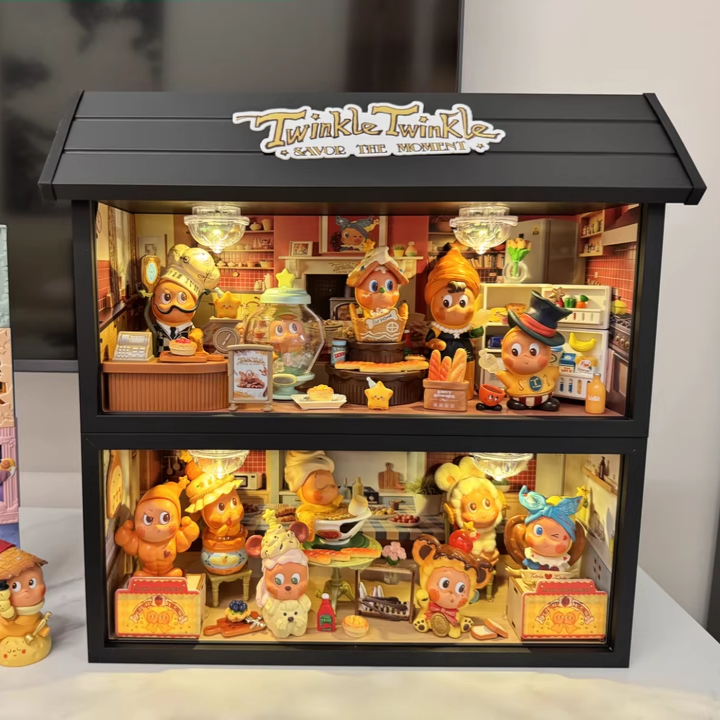 可爱卡通手办收纳盒房子形