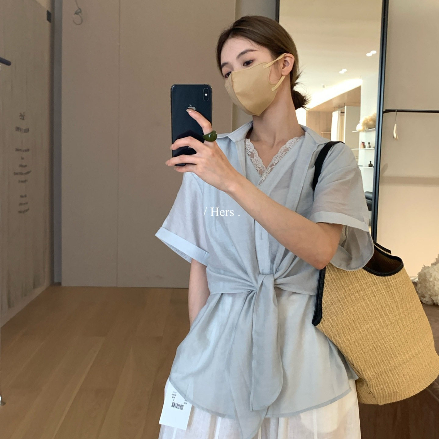 Hers一勺甜夏季设计感假两件蕾丝拼接收腰绑带V领短袖衬衫女80386