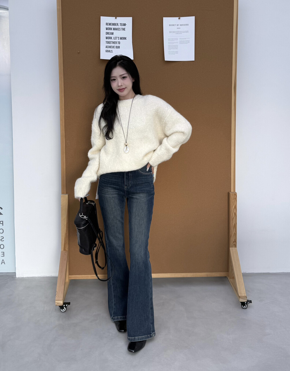 ZONA2025冬季新款韩系百搭微喇裤高腰修身水洗豹纹皮牌牛仔裤女