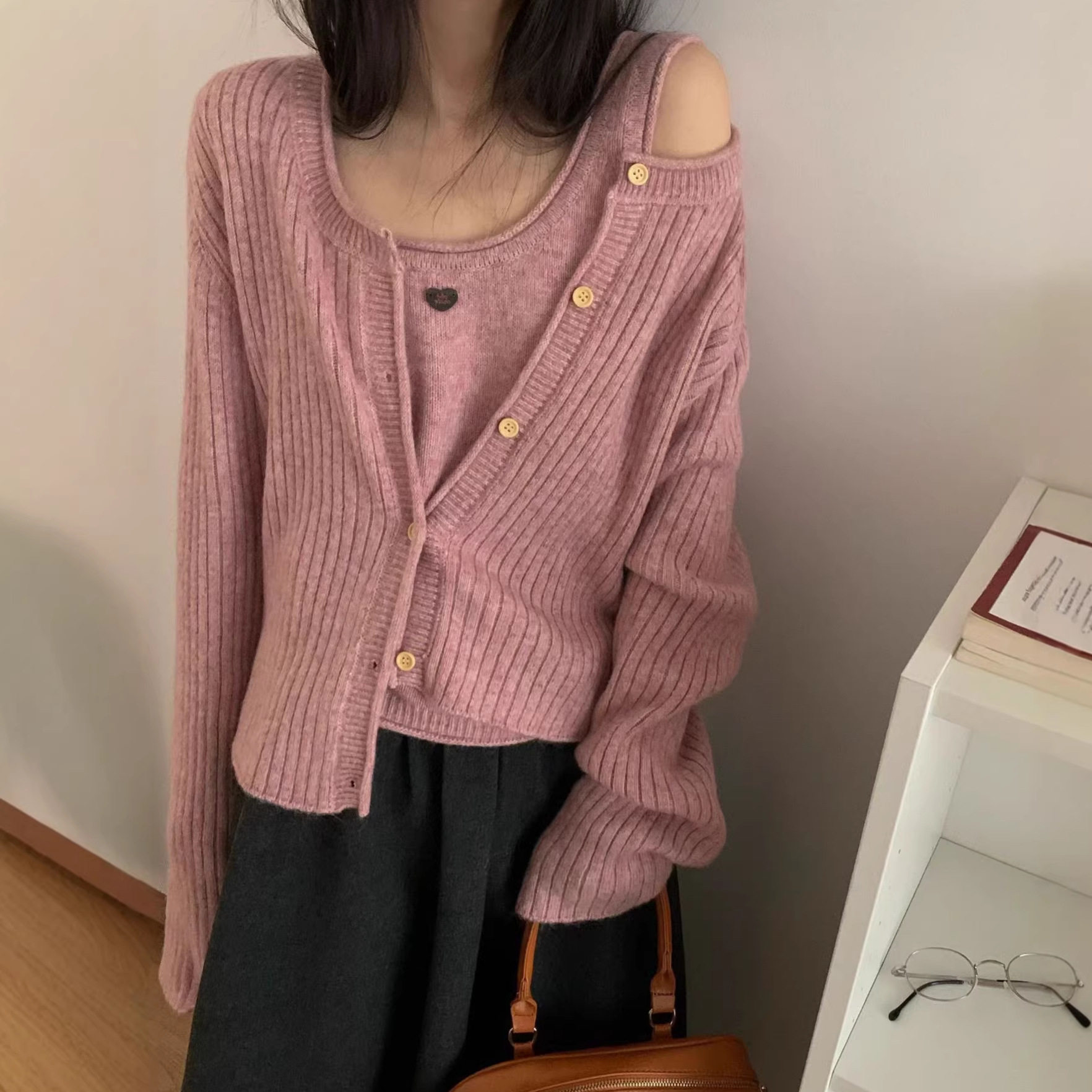 韩系温柔坑条针织开衫+背心套装女春季新款设计感外套毛衣两件套