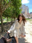 八盖pinky 气质连衣裙女不规则蛋糕裙 白色长袖 piggy 初恋情结