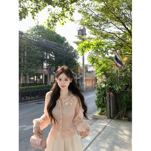 白两色软糯立体花朵针织开衫 八盖pinky 气粉 元 piggy 梦织安吉莉