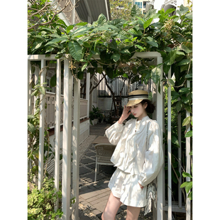 八盖pinky piggy 冷柠白沙 中古重工塔克线拼花边衬衫裙裤套装