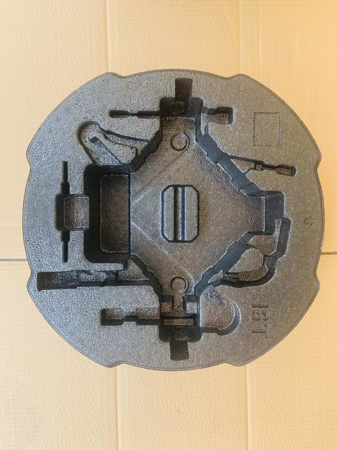 适用于17寸全尺寸埃安吉利比亚迪钢圈备胎工具泡沫盒专用工具箱全 汽车零部件/养护/美容/维保 维修工具箱 原图主图