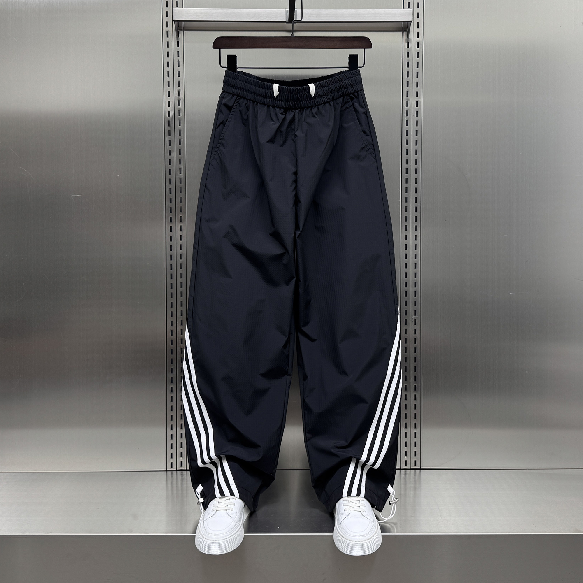 美式高街痞帅条纹速干运动裤男2025夏季新款宽松收脚直筒休闲裤潮
