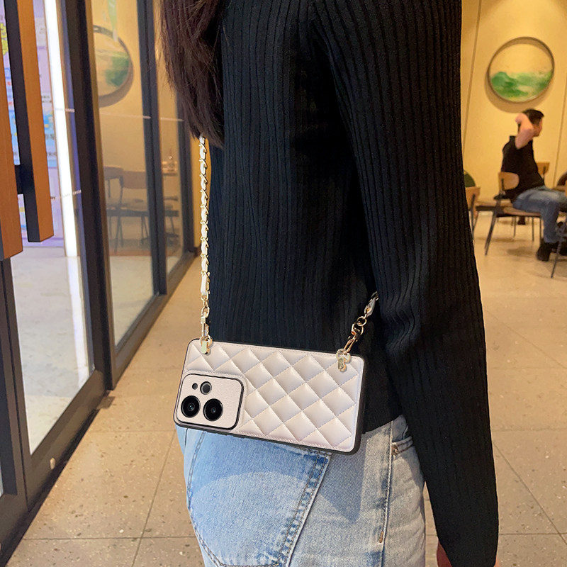 适用真我GT6手机壳潮流时尚斜挎背包链女款Realme真我GT6全包防摔皮质保护套真我gt6软皮革小香风皮纹硬壳