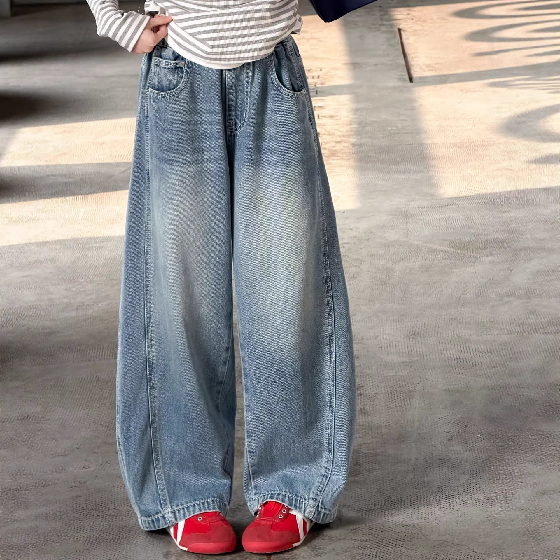 女童韩版牛仔裤春秋2026新款洋气儿童百搭弯刀裤女孩春装休闲长裤