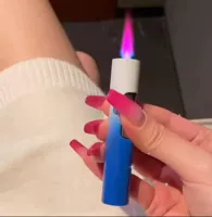 Белый и синий градиент