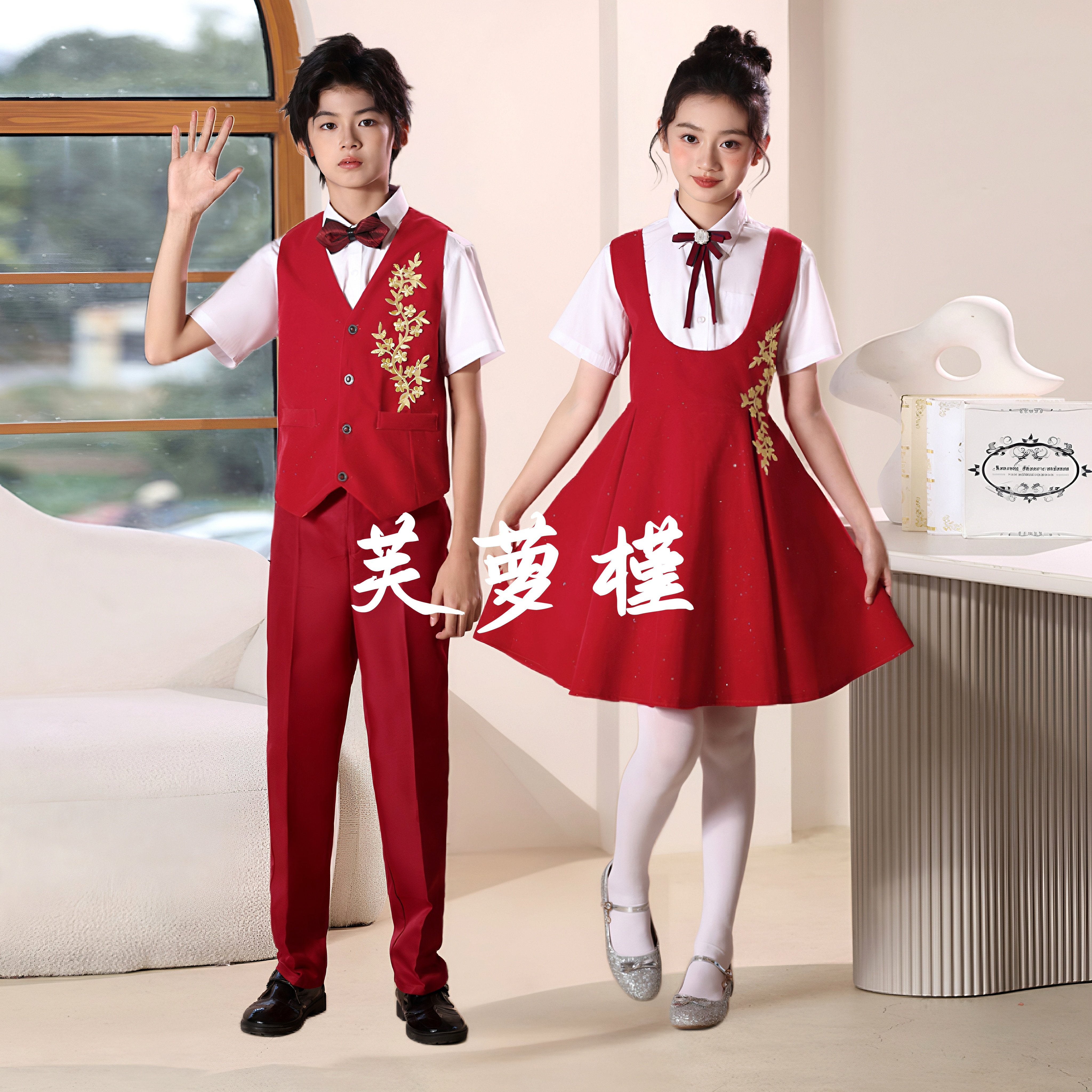 儿童合唱演出服中小学生诗歌