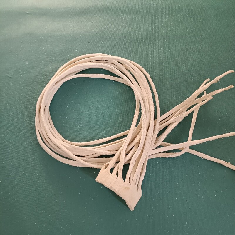 放羊鞭牛皮稍犬皮稍鹿皮稍各种皮稍 纯手工制作麒麟鞭健身鞭鞭稍