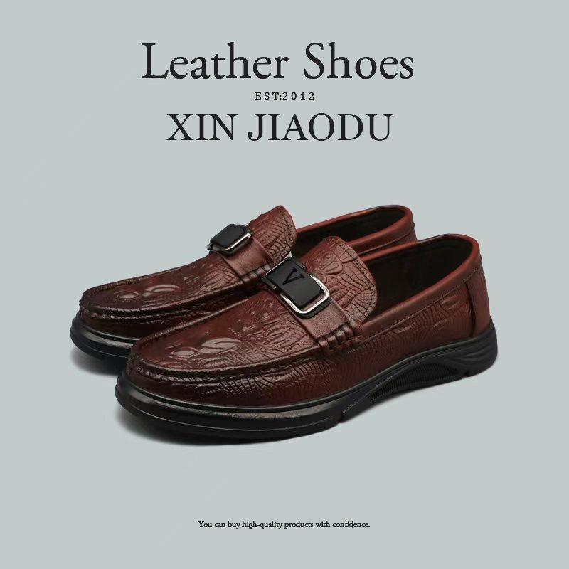 皮鞋商务正装英伦风休闲徒步男性真皮软底套脚潮流时尚结婚新郎鞋