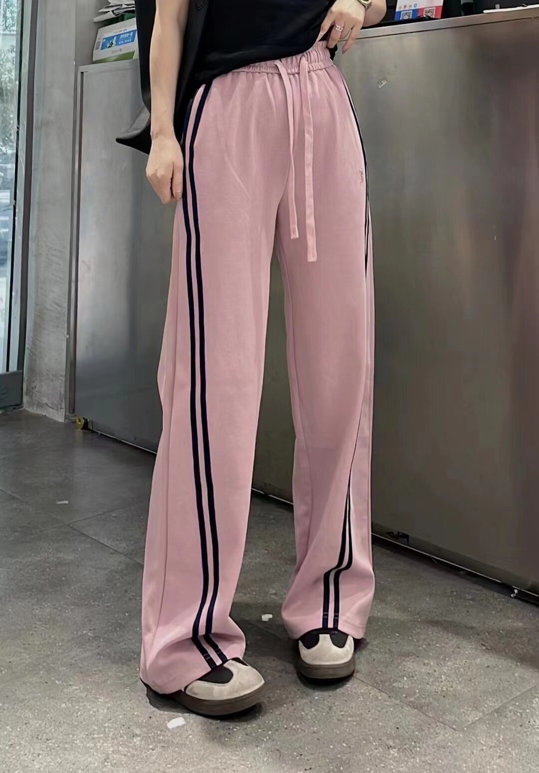 春夏运动松紧腰三色休闲裤修身