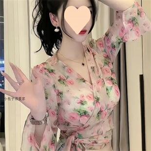 法式氛围感收腰雪纺碎花衬衫女设计感小众领薄款别致喇叭袖上衣