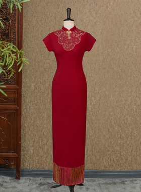 晚枫绣月-（隆佳秀走秀旗袍112033）