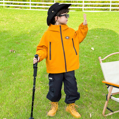 男童三合一冲锋衣外套秋冬款2025新款儿童连帽风衣宝宝酷帅户外服