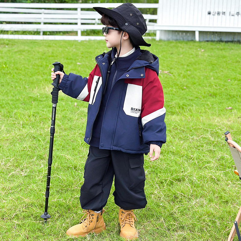 男童夹棉保暖外套秋冬款2025新款儿童三合一羽绒服冲锋衣男孩棉衣