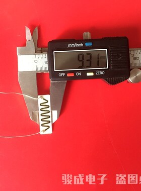 Glass glaze non - inductive high - voltage resistor chip cer