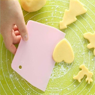 Dough Cutter Trapezoid Spatula Dough Scraper Kitchen Butter