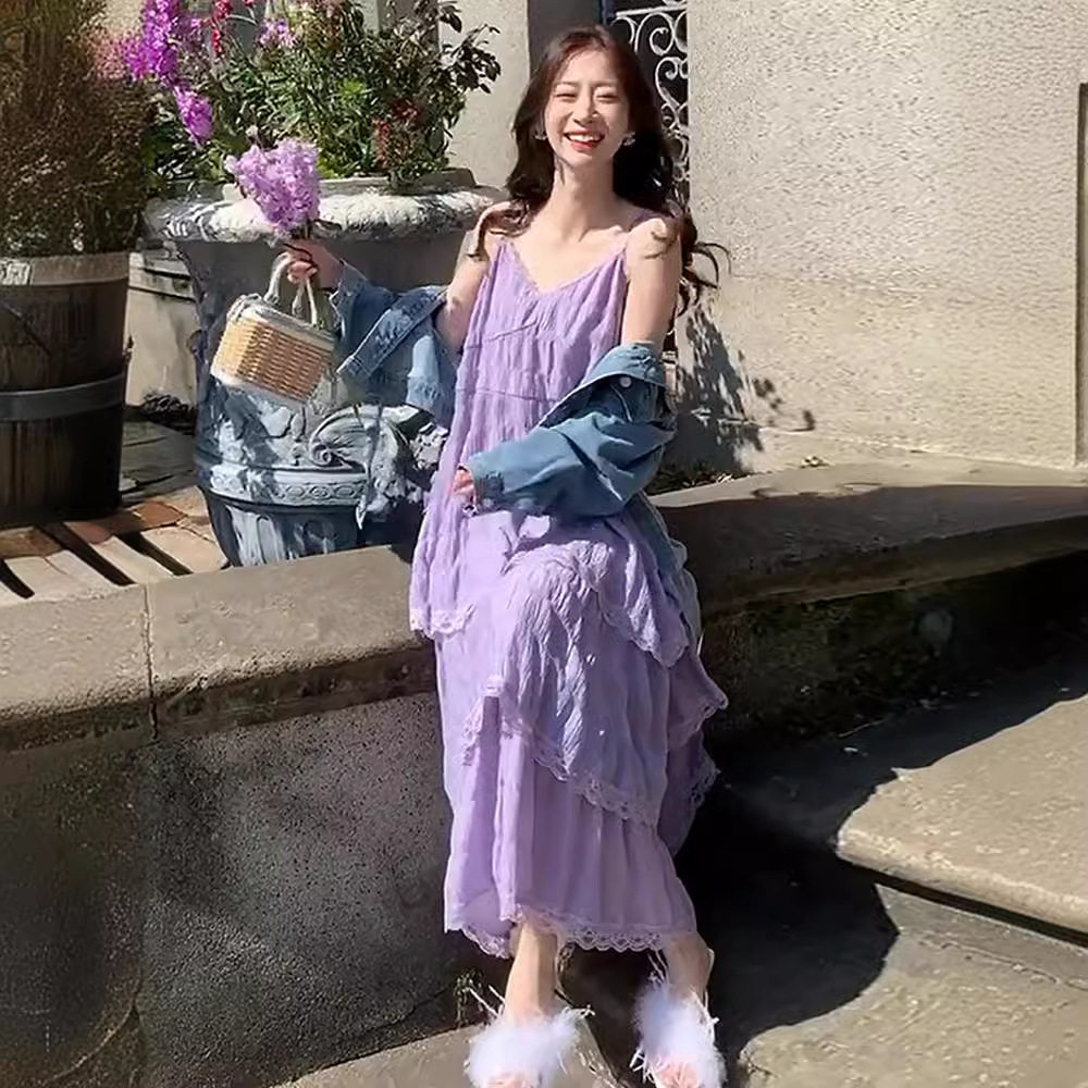 夏季法式蕾丝吊带收腰蛋糕连衣裙