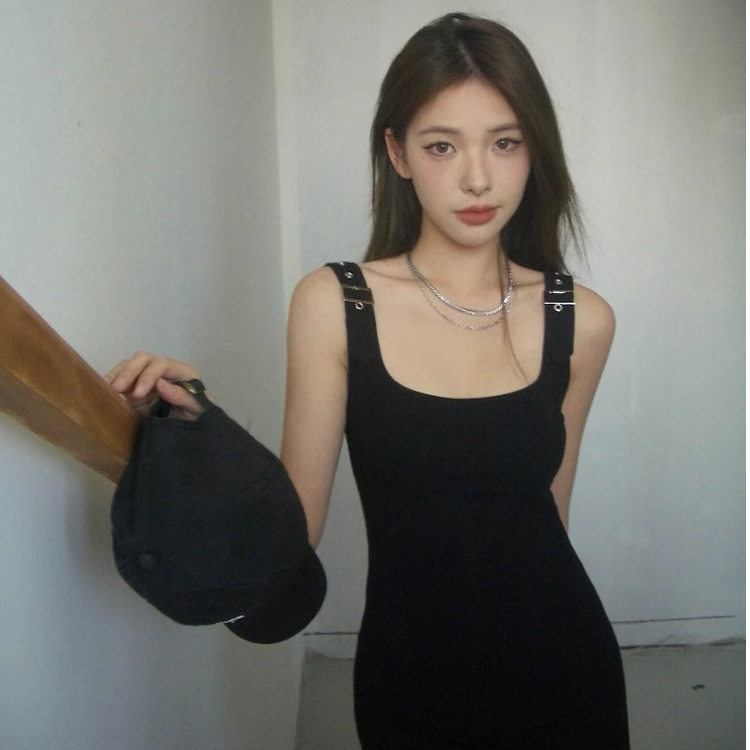 赫本风法式小众吊带无袖连衣裙女