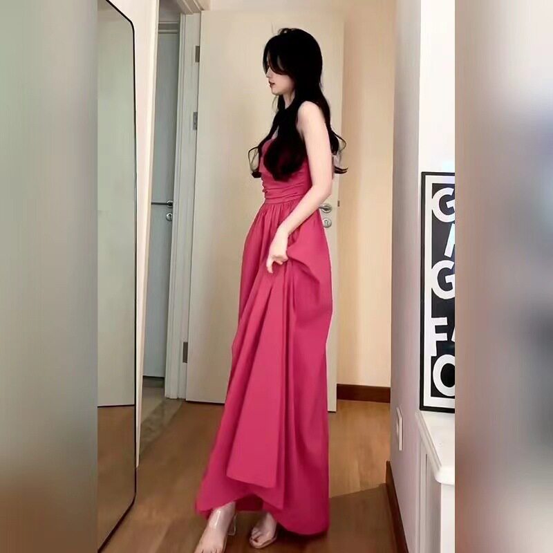 夏季玫红吊带法式茶歇显瘦连衣裙
