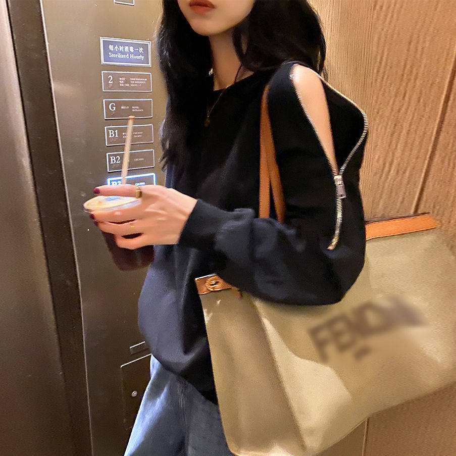 春秋新款韩版薄款露肩拉链卫衣女