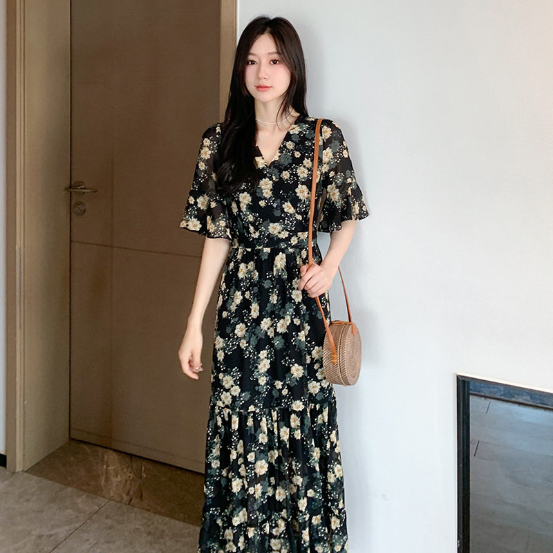 法式大码显瘦高腰碎花连衣裙女