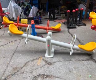子供用屋外シーソー屋外幼稚園コミュニティ公園広場アミューズメント施設PEボードロッカーシーソー