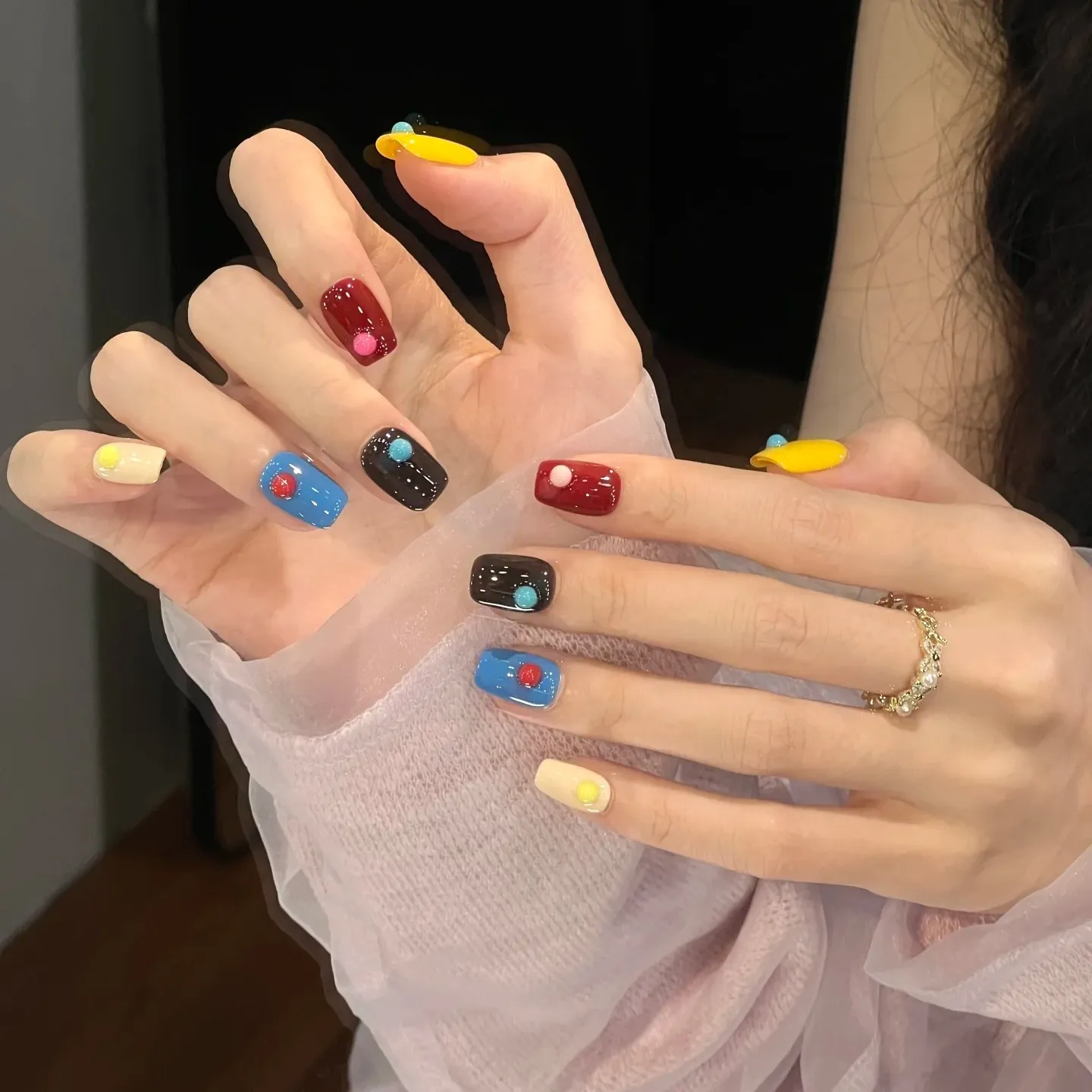 纯手工穿戴甲夏日多巴胺可爱彩色糖豆ins日常显白撞色美甲贴