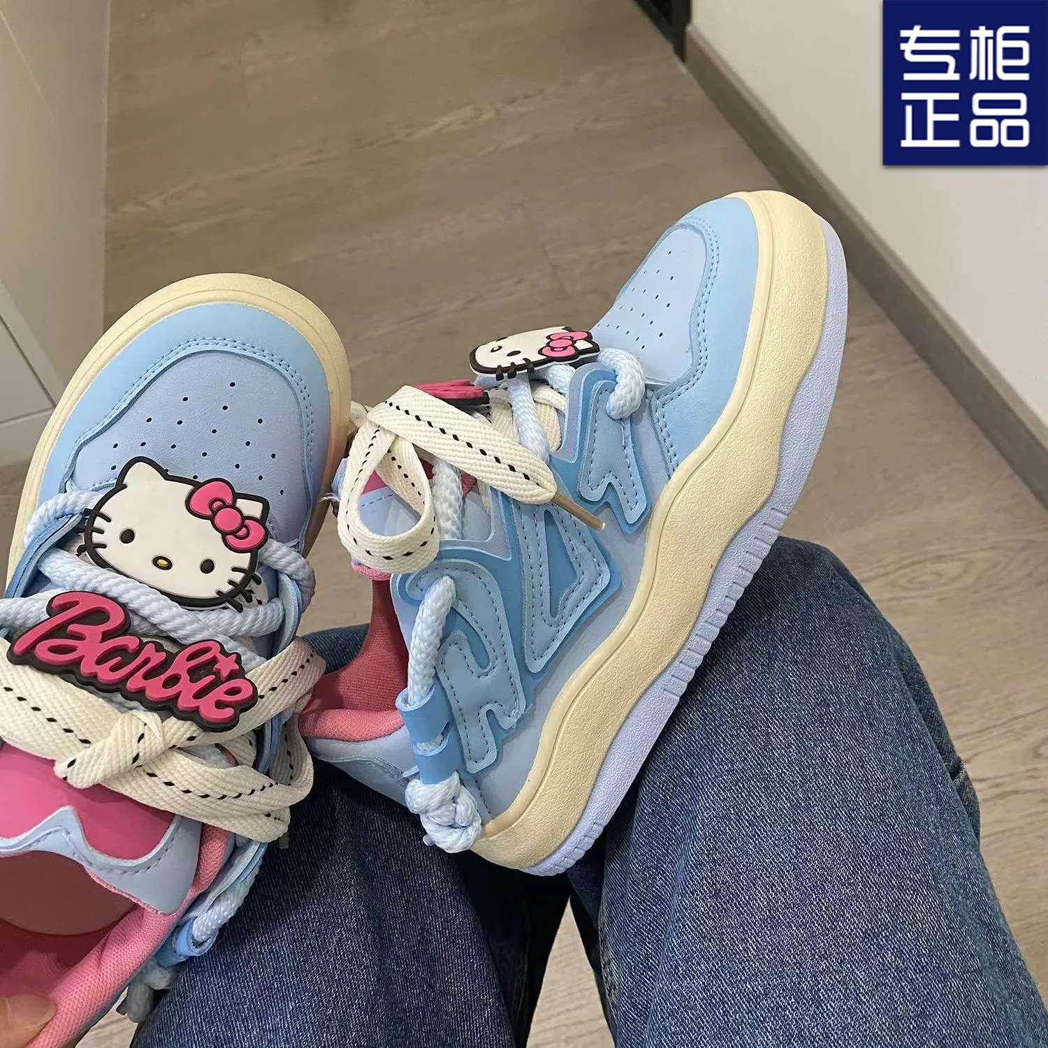 美拉德国潮小众原创Kitty联名面包鞋子2024新款百搭休闲厚底板鞋