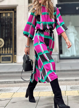 Mid-Sleeve Printed Neck Waist A-Line Dress中袖印花收腰连衣裙