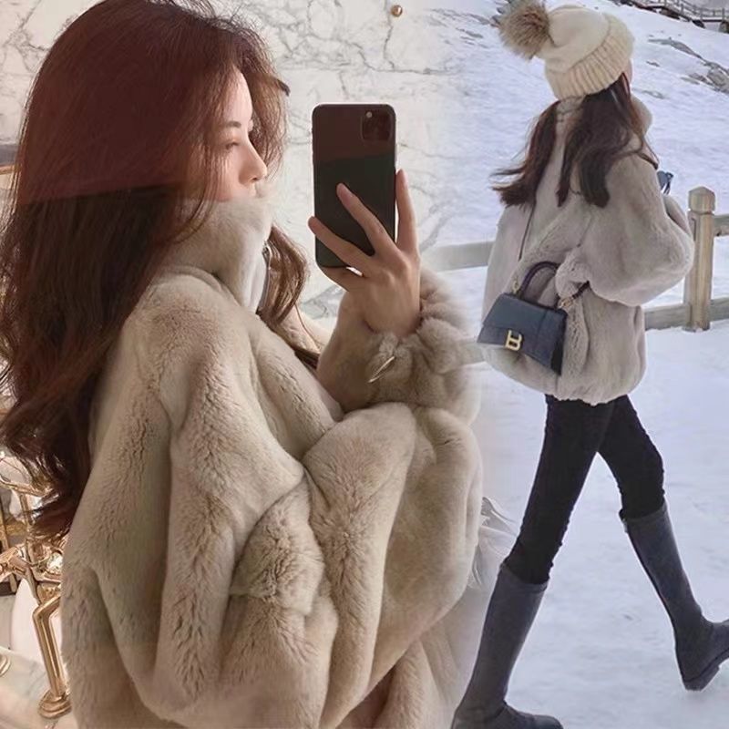 连帽羊羔毛时尚短款外套女秋冬季高级感加绒加厚毛茸茸大衣小个子