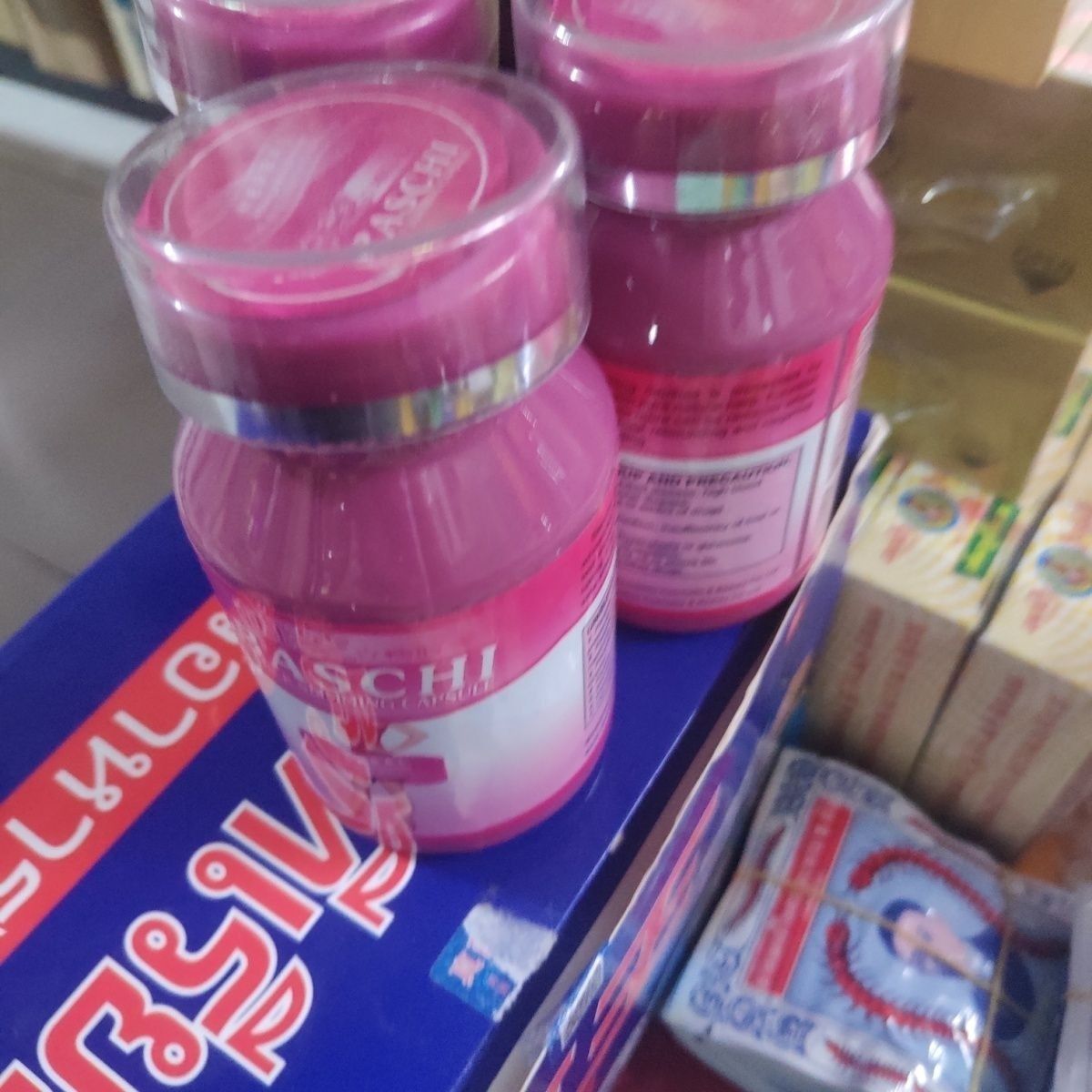 泰文柏芝金色瓶子四十粒
