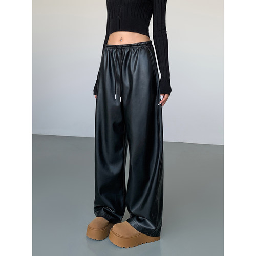 百搭时尚酷飒皮料阔腿裤