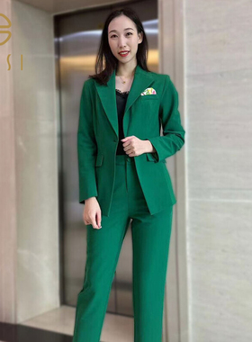 百丝清新浪漫绿色职业西装2023冬季新品设计感小心机V领收腰外套