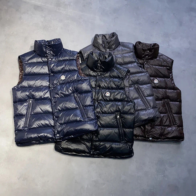 高蓬松立领亮面羽绒马甲